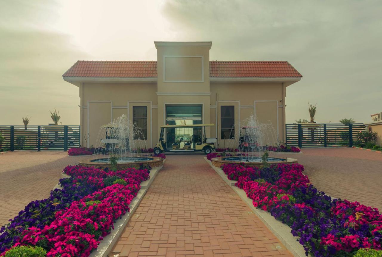 Swiss International Hotel Villas Unaizah - Al Qassim Esterno foto